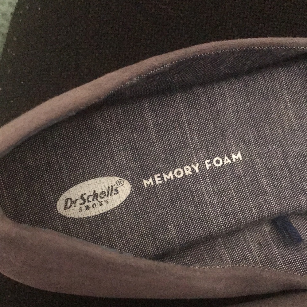 Dr scholls 7.5 gray flats, very good condition.